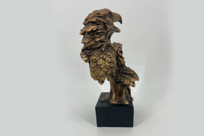 Pair of Eagles Sculpture - Image 3